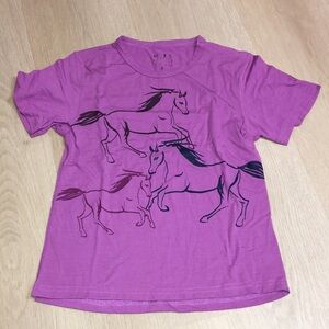 Kerrit’s Purple Girl’s Horse Graphic T-Shirt size Small EUC